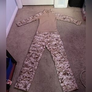 Desert tactical military uniform